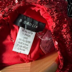 B Darlin Sparkling Red Sequin Dress Mini Short Sleeve Size Small 4-6